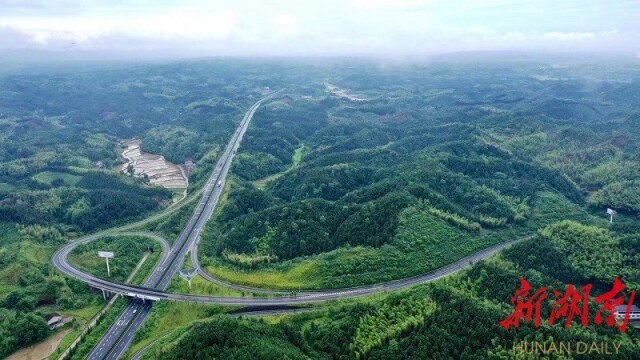 大道如虹架通途——常德实施交通建设突破专项行动纪实