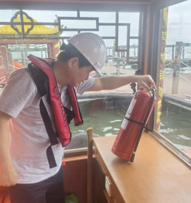 水