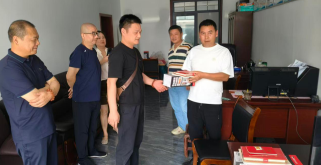 鼎城区交通运输局党建引领聚合力助企纾困暖人心