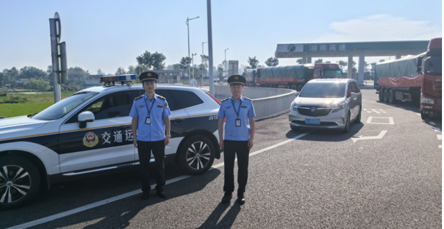 一路畅行保生产常德交通执法护航 “武陵酿造”